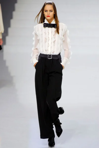 Look 13
